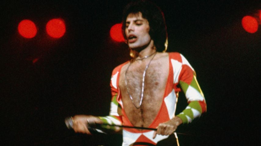 Freddie saludando al público